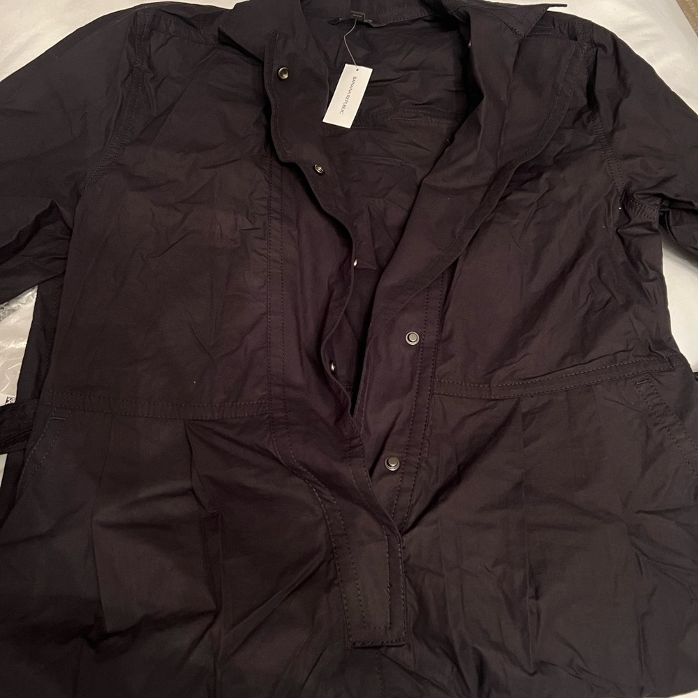 Black jumpsuit Banana Republic new w/tags. Size small but runs big